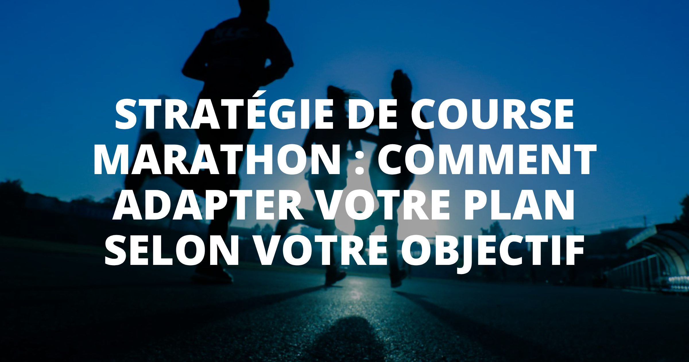 Coureur analysant sa stratégie de course marathon avec montre GPS