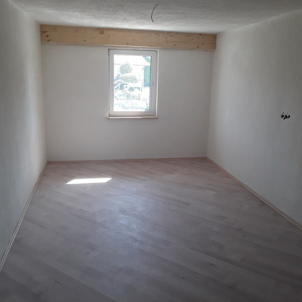 **Saniertes Mehrfamilienhaus mit Pellet-Heizung bei Aulendorf** (88371 Ebersbach-Musbach / Ebersbach)
