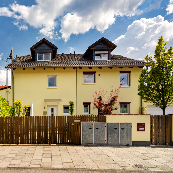 Doppelhaushälfte mit Top-energiewert A+ (81375 München)