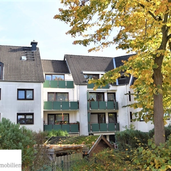 Objekt Nr. 197  
3-Zimmer-Dachgeschosswohnung mit Balkon  + PKW Stellplatz ! (40595 Düsseldorf)