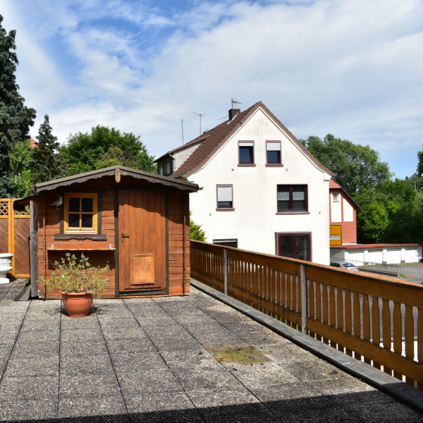 Einfamilienhaus mit besonderen Optionen: Gewerbe mit Präsenz möglich. Viel Platz! (34613 Schwalmstadt)