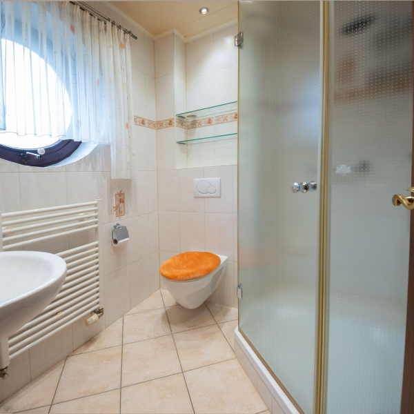Gepflegtes Einfamilienhaus in Schwentinental OT Raisdorf provisionsfrei für den Käufer - Lütt Immobilien - Ihr Immobilienmakler in Kiel (24223 Schwentinental)