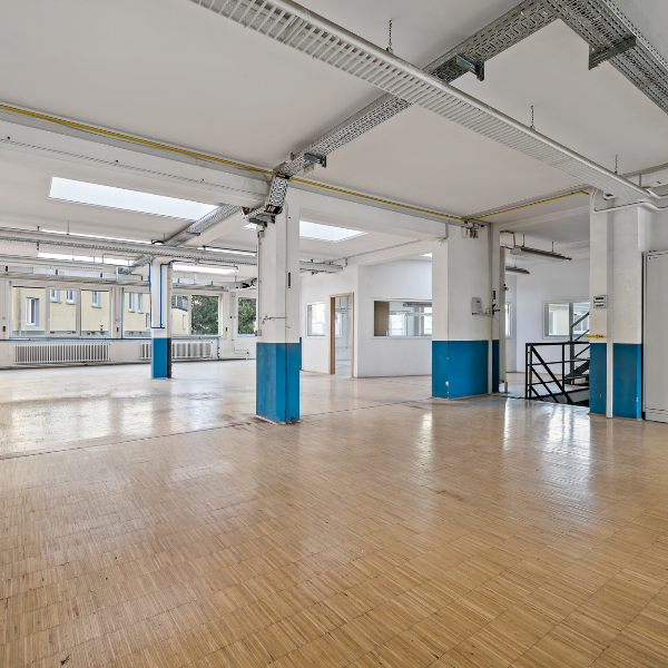 Gewerberäume für Produktion- und Bürofläche auf 1.540 m² zentral in Tuttlingen (78532 Tuttlingen)