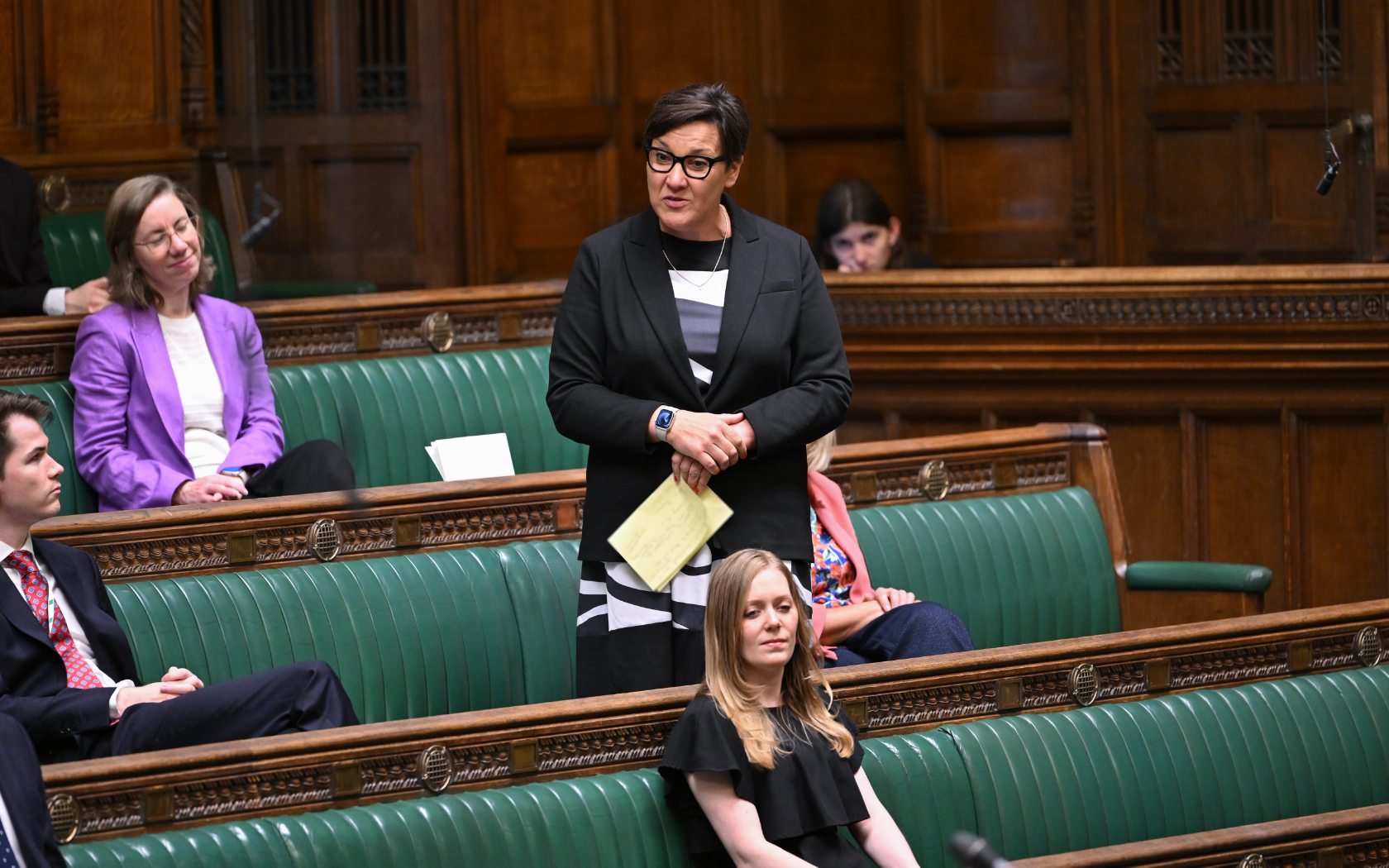 MPs vote to decriminalise abortion beyond 24 weeks