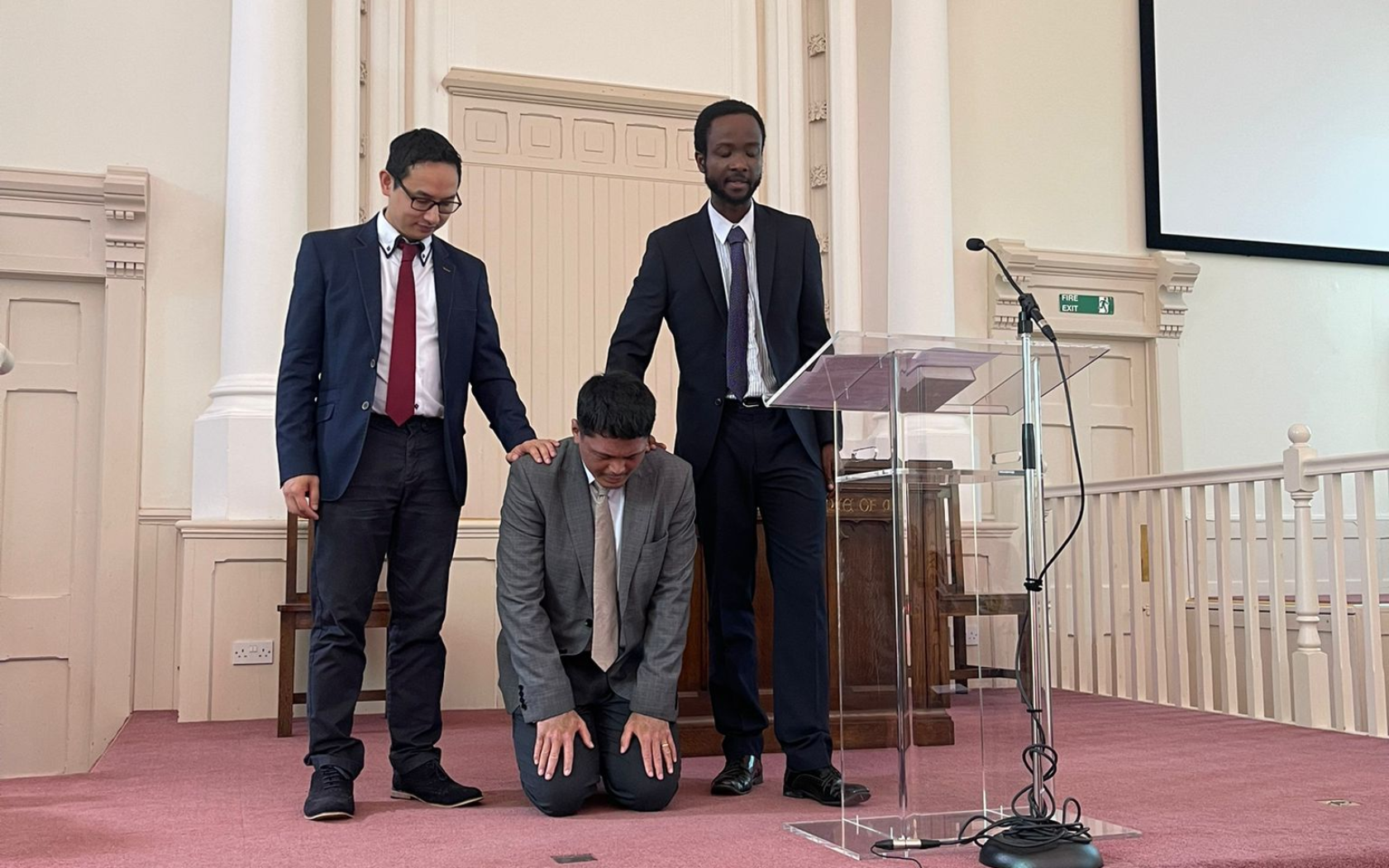 Gevi Margate inducted to Grace Baptist Church, Alloa