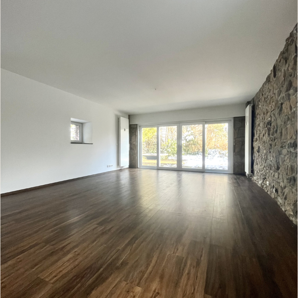 Modernes Ein-/Zweifamilienhaus mit großem Grundstück in Aachen-Lichtenbusch! (52076 Aachen)