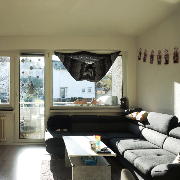 Viel Platz: 4-Zimmer-Wohnung mit Loggia und Aussicht (65326 Aarbergen)